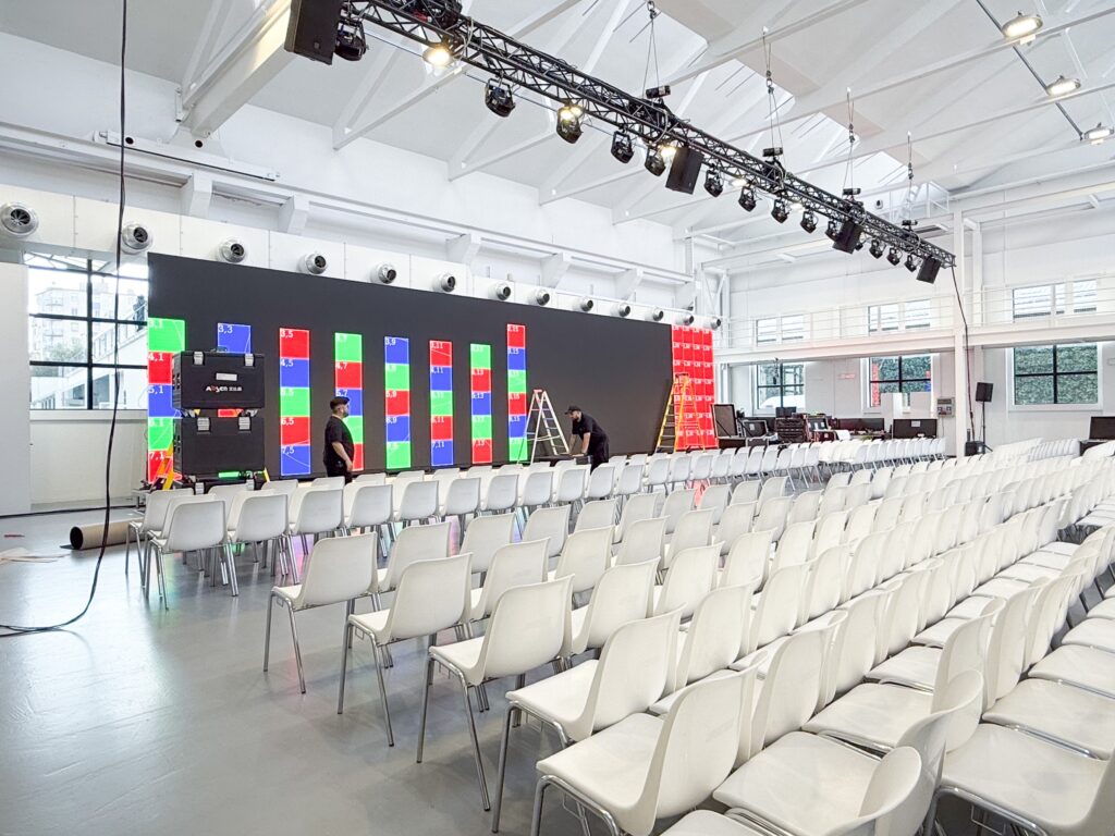 Geotab Mobility Connect auditorium and LED environment during installation